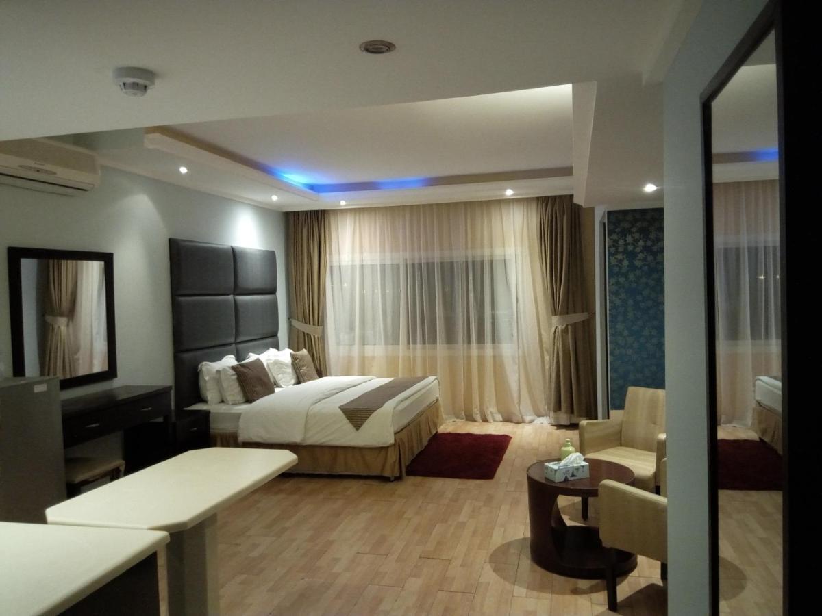 Shayah Suites Jeddah Ngoại thất bức ảnh